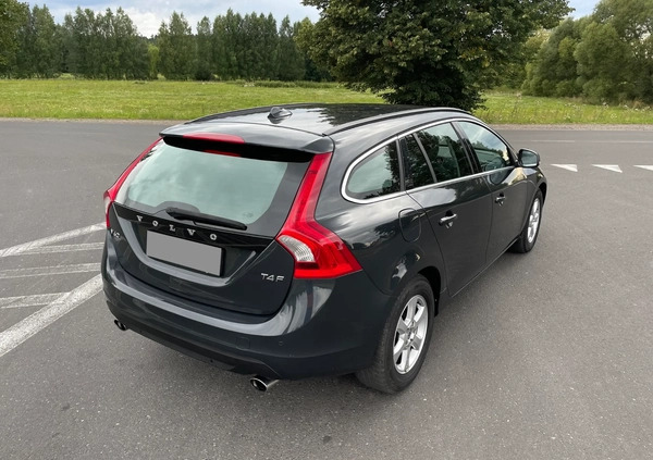 Volvo V60 cena 47900 przebieg: 140000, rok produkcji 2013 z Nidzica małe 497